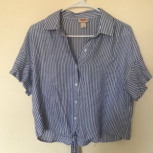 Tie front blue and white stripped tee